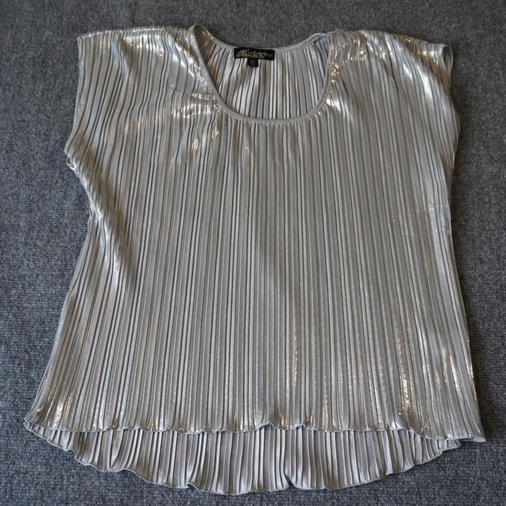 Absolutely Famous Pleated Silver Metallic Sleeveless Top‎ Women's Medium